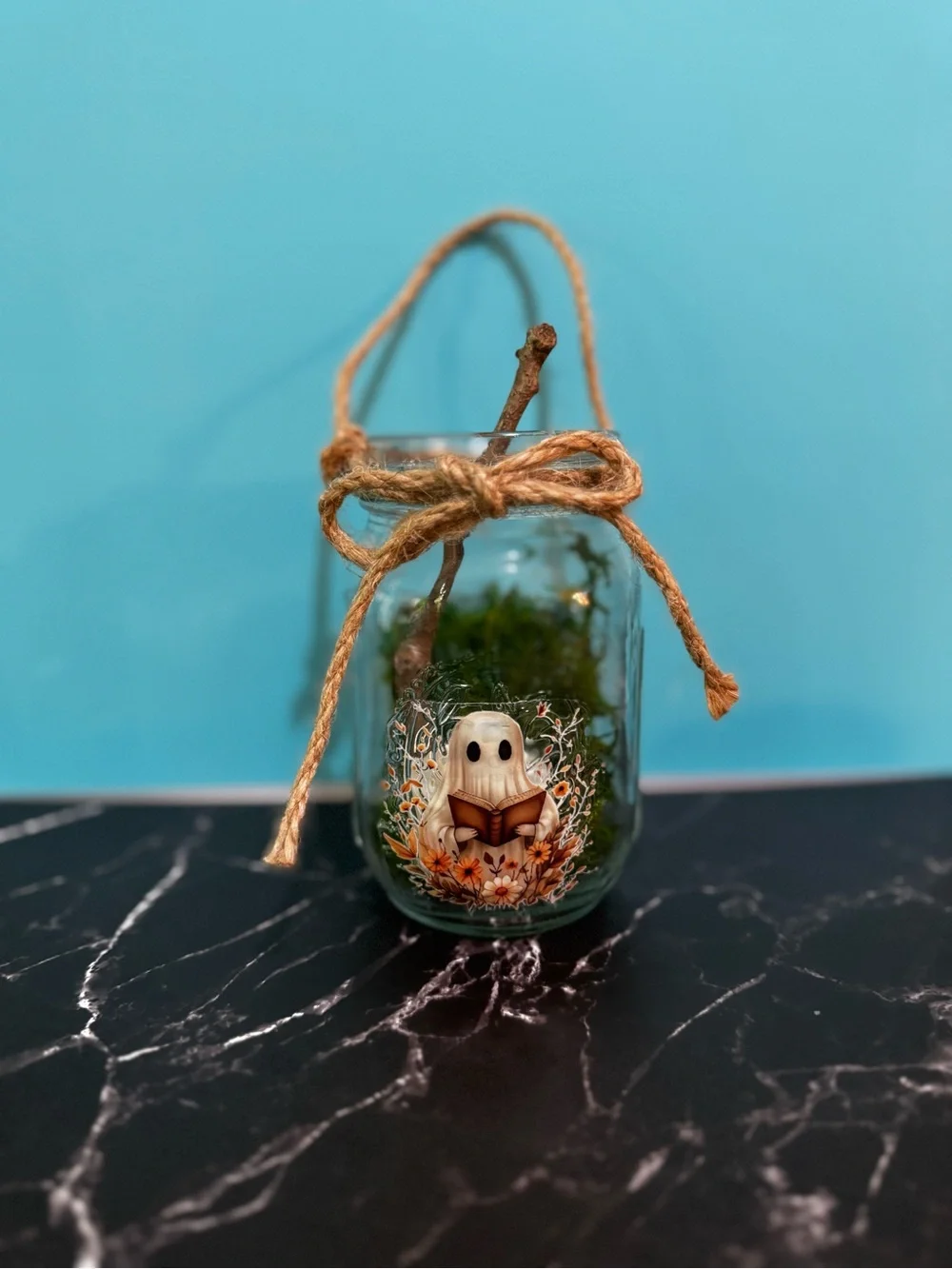 📕 👻 Book Loving Ghost Tea Light Decor